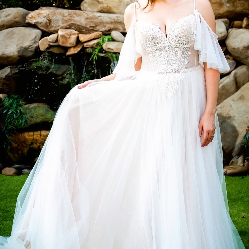 Strekoza Bridal Dress
